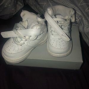 Air Force 1 infant sneakers